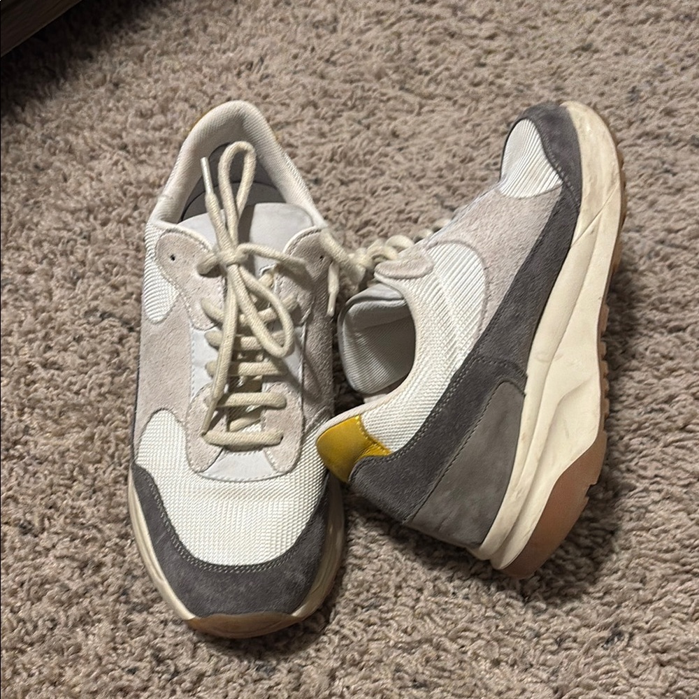 Woman by common projects size 36 sneaker